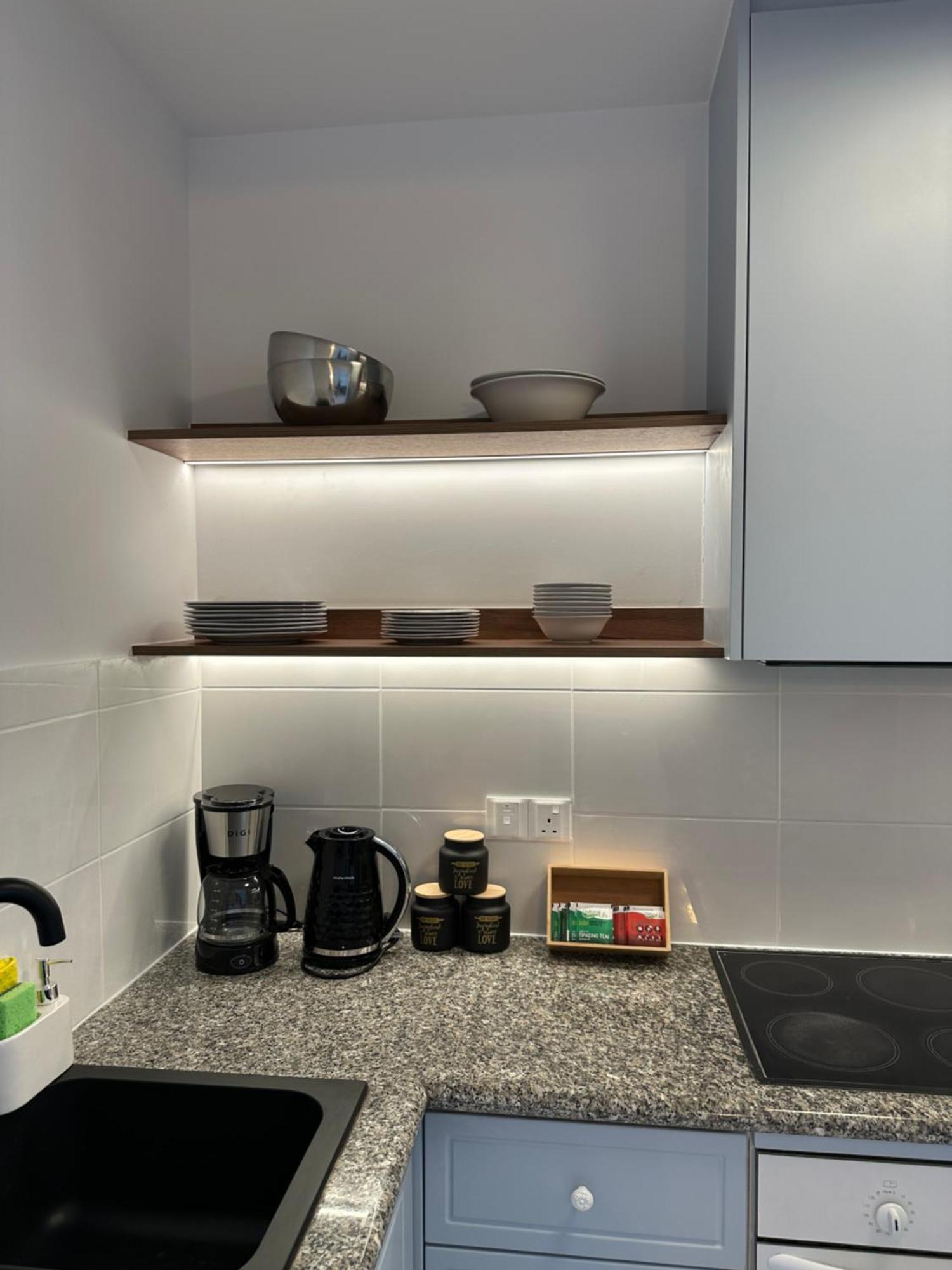 Apartment H&o Golden Sun
