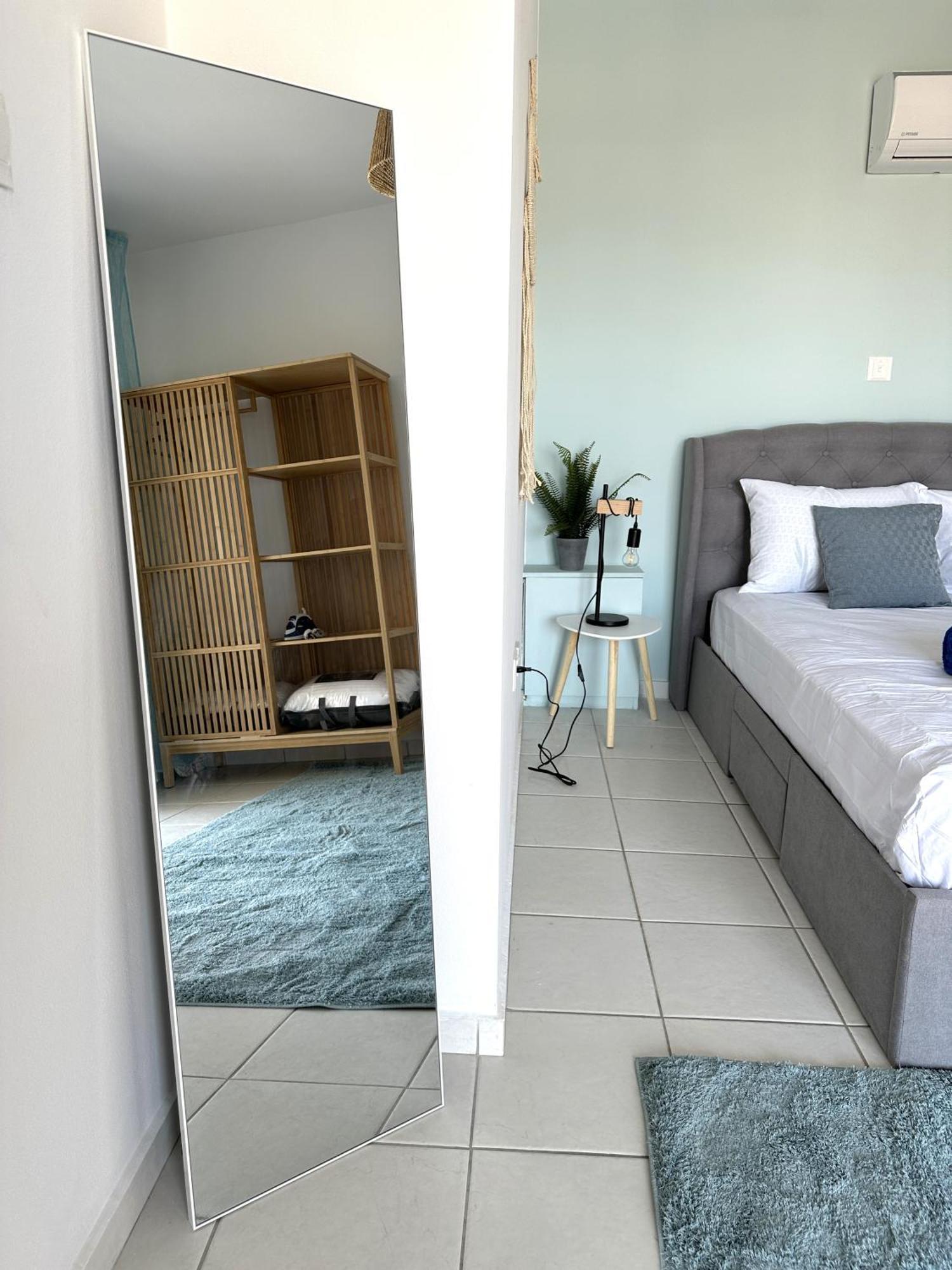 Apartment H&o Golden Sun