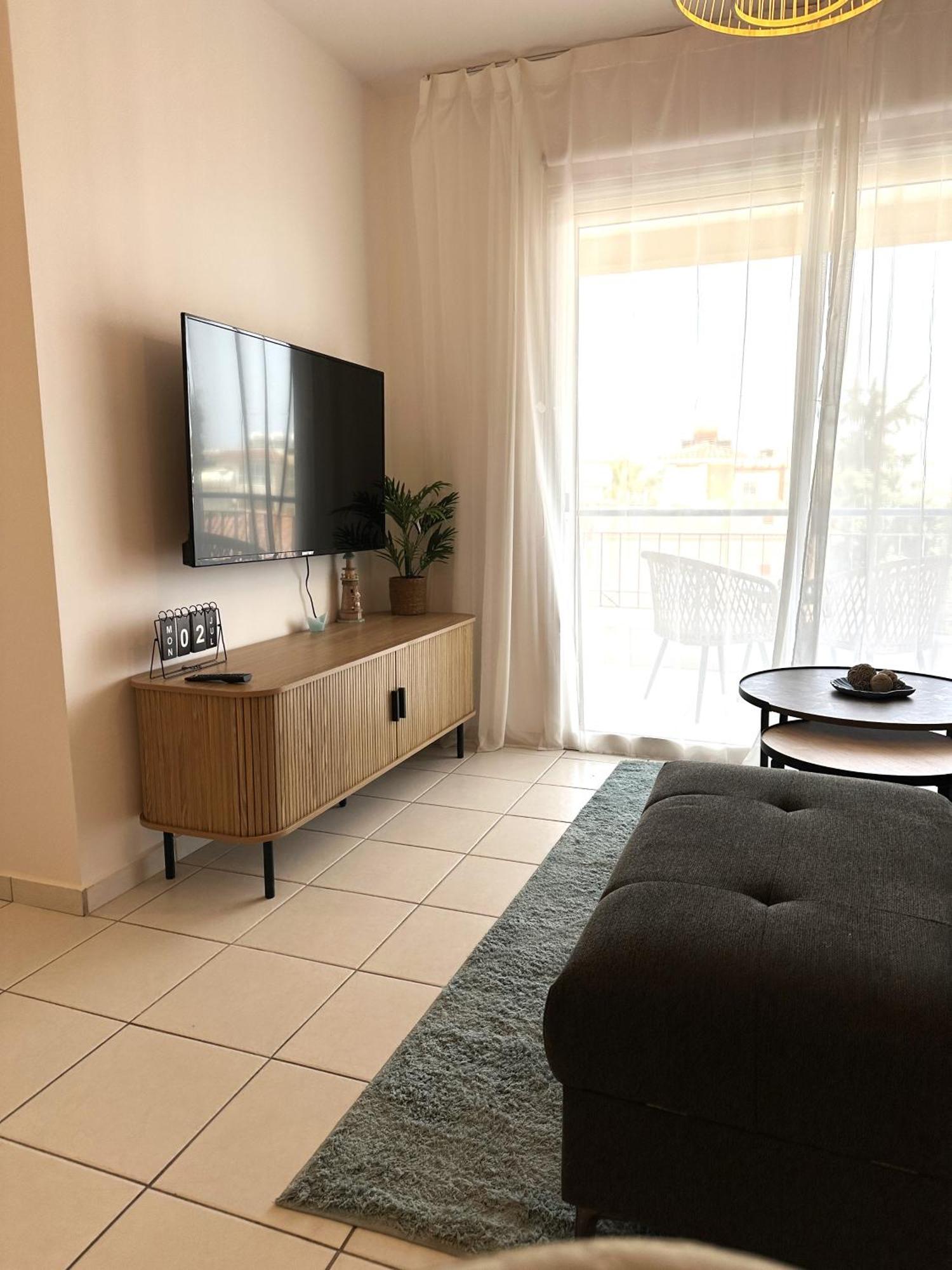 H&o Golden Sun Apartment Paphos